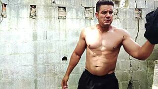 yuri gaúcho bodybuilder strokes huge cock to cum explosion