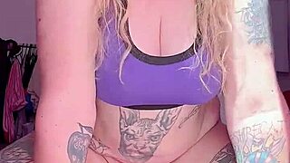 Hey, watch me ride this huge dildo gaping my hairy pussy wide open