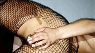 Corno Opens Wife's Gaping Ass for Fisting Infiel Puta