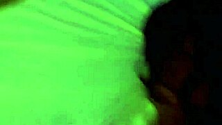 Morena gostosa assfucks with husband's full permission