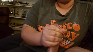 giving my black bbw neighbor a wet quickie handjob she loves it