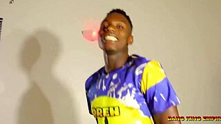 Hotel receptionist in africa bathes then bareback creampies me before i call wife!