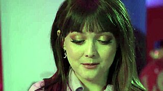 Get that dick out horny babe deepthroats on first date