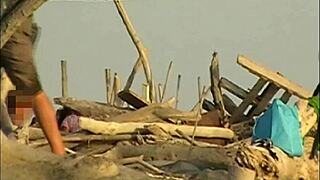 Girlfriend Blows Me On Crowded Beach Strangers Watch Misscreamy!