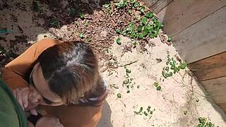 CAUGHT Hottie Peeing Beach Wants To Mamar Cock