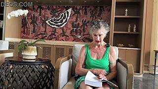 JUICY VIRGIN LOSING IT IN LONDON