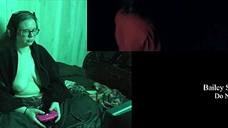 NAKED BBW BRUNETTE WITH BIG TITS STRIPS DOWN!