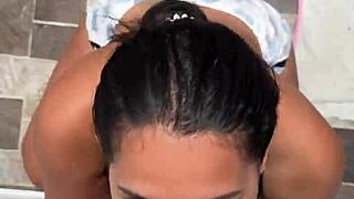 hey neighbor, can you wash my clothes please i'll pay with pussy lick?