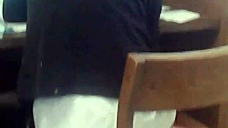 lesbian feet worship and licking fetish play