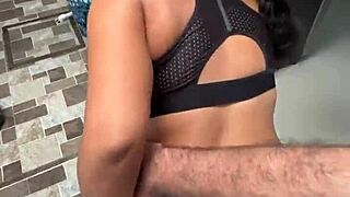 hey neighbor, can you wash my clothes please i'll pay with pussy lick?