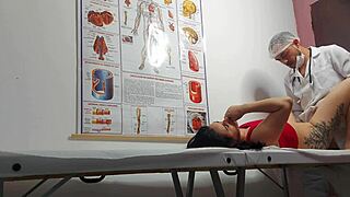 ginecologista fingers tight asshole then bareback fucks juicy patient