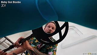 avery jane's juicy booty has me hooked