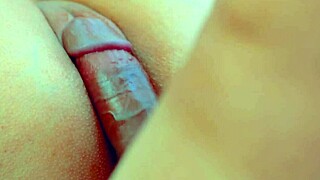 4K close-up perfect pink desi teen pussy gets wet!