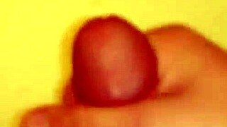 Benieuwd hoe ik mijn lul streel tijdens solo sessies?