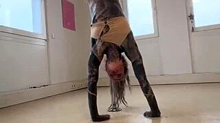 can you handle anuskatzz's wild exotic pole dance heat?