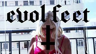 my messy soles n toes ready 4 u 2 lick goddess!!