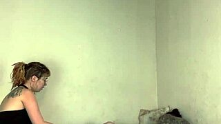 quer dar o cuzinho pro boy da amiga nos bastidores?