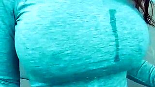 uhh bimbos like me finger our wet pussies on webcam all night long hehe