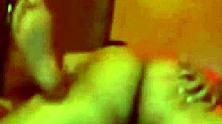 me follo al tio de mi marido mientras el limpia la plaza segun el dice