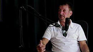 Farmer joins porn after daughter's invite, admires Andressa Urach amid scandals