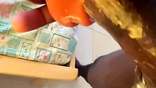 Muscular bodybuilder grabs huge black cock for deepthroat sextoy play after work