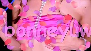 wanna see bonneyuwu's sexy rosa pics and video?