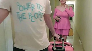 mi macho me fisting anal y squirting mientras mi marido me echa de casa