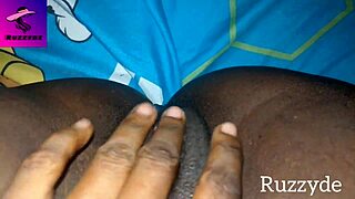 Ruzzyde gropes her creamy unwashed morning pussy in garage