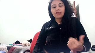 Sarah Rosa vlogs her wildest bizarre fetishes up close