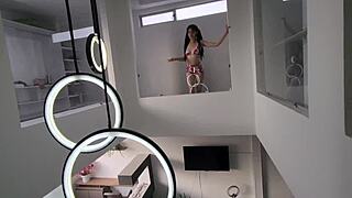 trailer model, wanna get fucked by your photographer after the shoot?