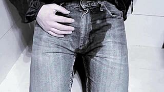 hey, ever tried peeing in jeans right in the toilet?