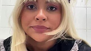 Gassy bbw farts wildly in public toilet at cosplay con