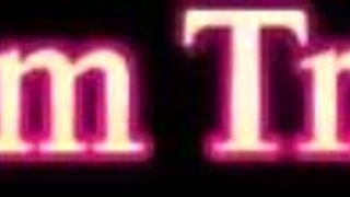 Cum thirsty crossdresser mayna santini takes a deep anal pumping session