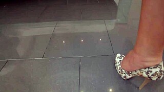 tranny takes intense butt action with big toys