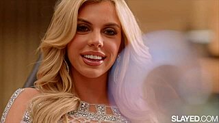 Elsa Jean's perfect pussy lips devoured by Allie Nicole