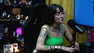 i finally see martina oliveira naked her perfect tits make me want to suck them now