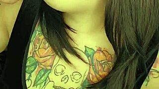 bbw milf leaves lipstick on dildo during sloppy deepthroat closeup