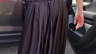 Skinny milf wife blows stranger after car fix blowjob handjob cum