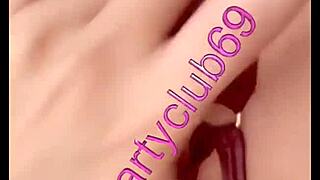 cami the putota stuffs ice cubes up her vagina 😱