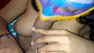 quiero lamer el semen de tu polla hermanastro dripping from her juicy latina pussy