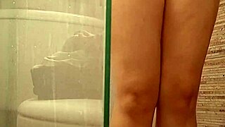 Watch Cute Venezuelan Stepsis Milet Shower and Shave Pussy on Spy Cam!