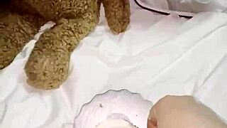 Kinky 18-Year-Old Virgin Stepsis Masturbates with Creamy Cake in LA