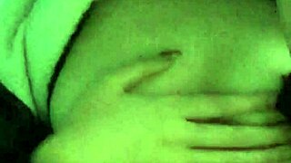 Vietnamese Girl Exposes Nipples And Tits For Sex Play