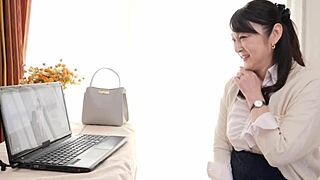 Japanese Mature Milf Kyoko Harada First Shoot Creampie Squirting Group Threesome