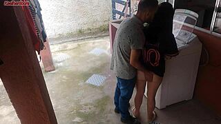 married housewife lures technician with her big brazilian ass while husband stays out