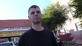 PORNSTAR STRUGGLES HARD TO GET MASSIVE COCK UP ON MOFOZO