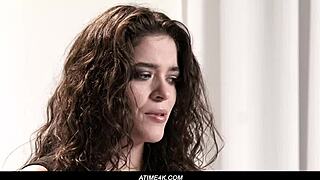 Victoria Voxxx shows exactly how women reach intense orgasms up close