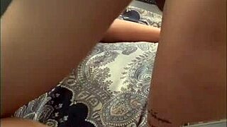 Hermosa alumna seduce a su profe de química y se la coge riquísimo