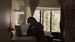 Big porn model drilled hard by tiny roommate in home office