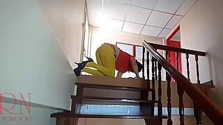 Velma Hunts Crime Clues in Scooby Doo Mystery